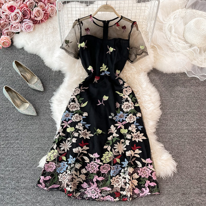 【S-2XL】 花模様 刺繍 スタイルアップ  好感度をアップ 自宅で洗える エレガント ドレス